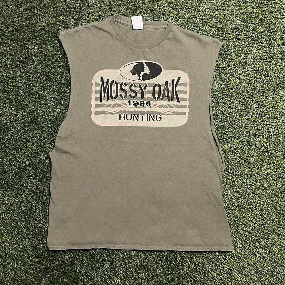 Mossy oak cutoff tee size